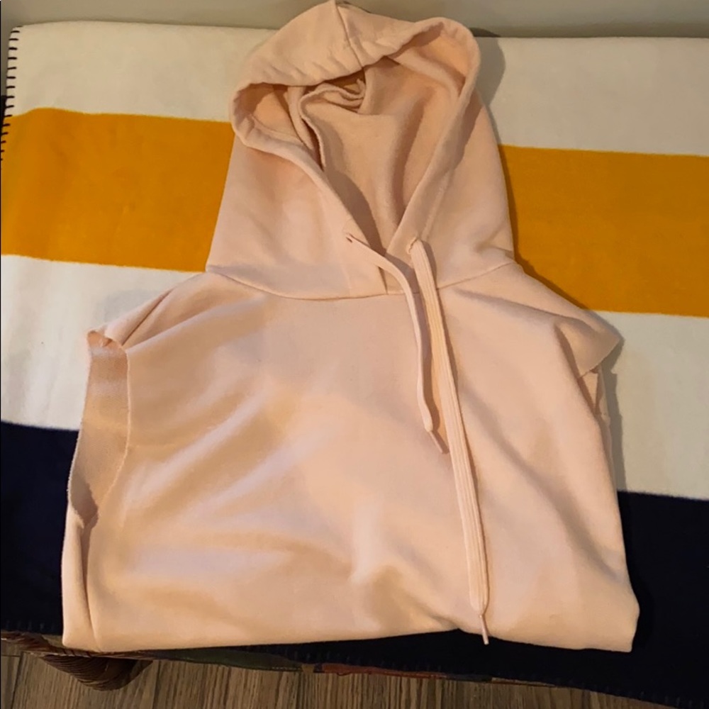 Boohoo cut off sleeve top